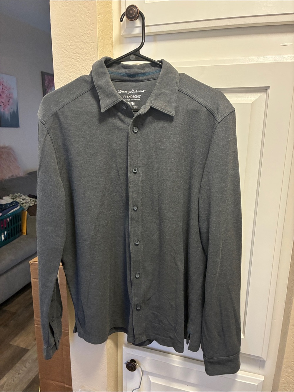 Men’s Tommy Bahama Charcoal grey island zone button down shirt w/ 37.5 tech